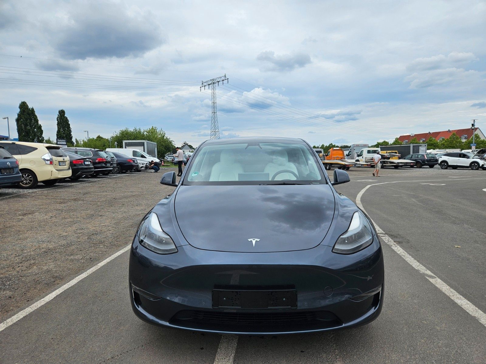 TESLA Model Y Long Range Dual AWD Enhanced Autopilot