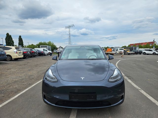 TESLA Model Y Long Range Dual AWD Enhanced Autopilot