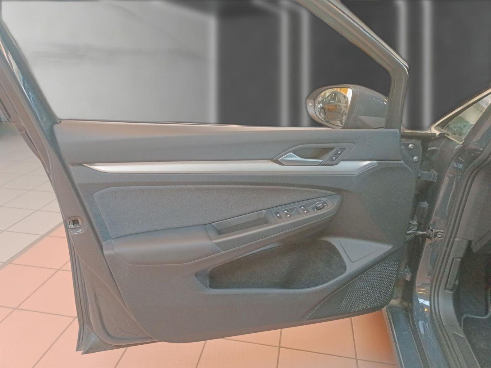 Volkswagen Golf VIII Variant 1.5 eTSI Life DSG *ACC*SHZ*, миниатюра 9