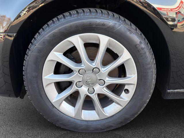 Audi A3 1.2 TFSI Attraction °AHK°SHZ°AAC°Allwetter°
