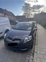 Toyota Auris 1.6 VVT-i Luna Luna - Toyota Auris Luna mit Benzin-Antrieb