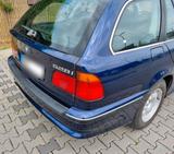 BMW 528i Touring, E39 - BMW 528 aus 1998: 528i