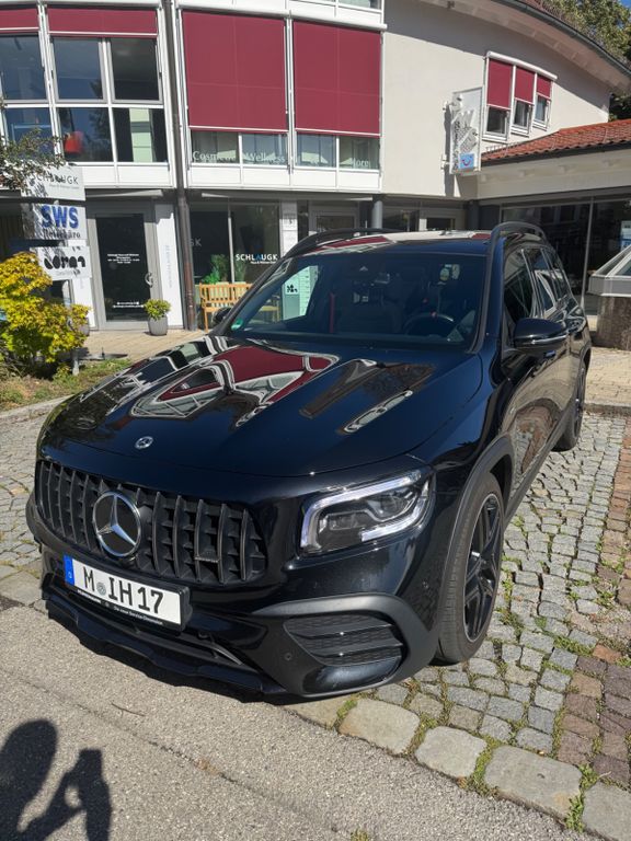 Image of Mercedes-Benz GLB 35 AMG
