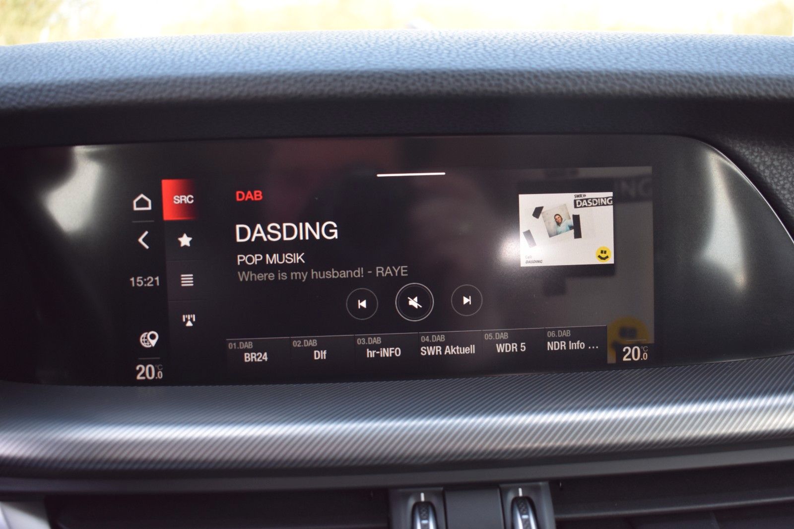 Fahrzeugabbildung Alfa Romeo Stelvio Super Q4 Keyless Go AHK