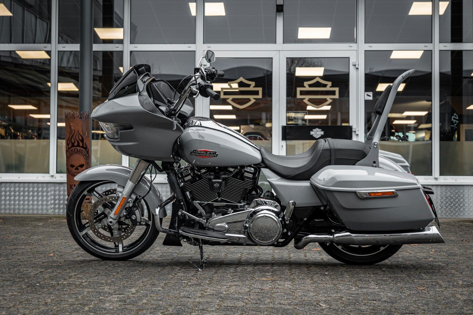 Fahrzeugabbildung Harley-Davidson ROAD GLIDE FLTRX 117cui - Screaming Eagle -