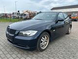 BMW 318 Baureihe 3 Lim. 318i - BMW 318 aus 2008: 318i