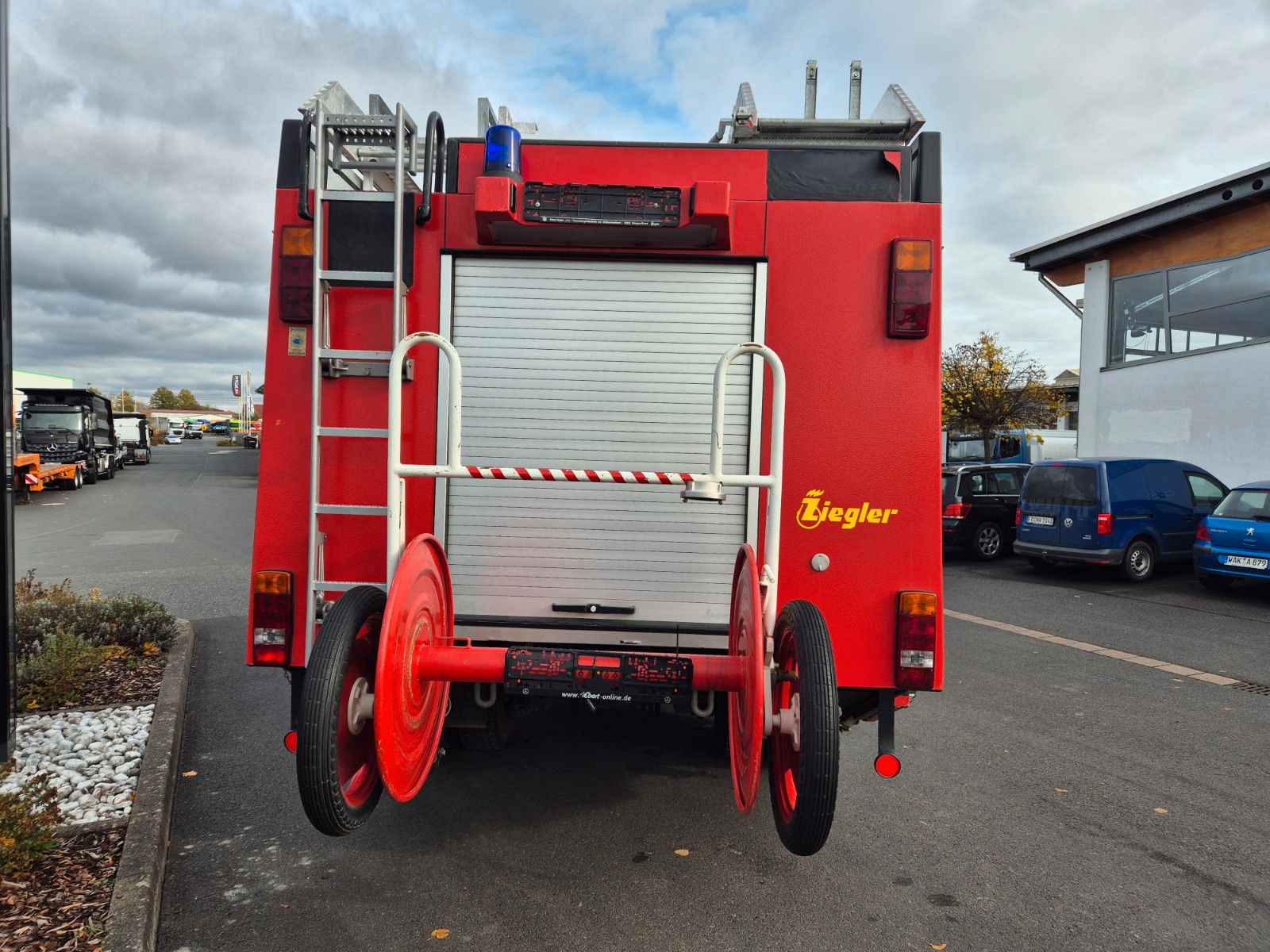 Fahrzeugabbildung Mercedes-Benz 1224 AF 16/12 Löschfahrzeug 1.680l