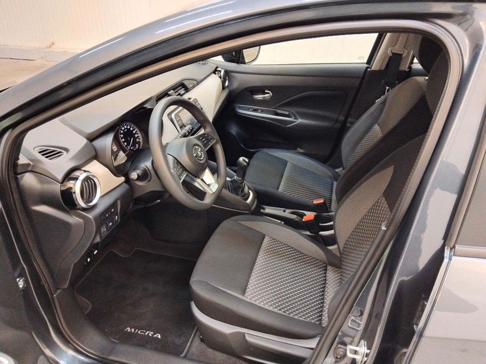 Nissan Micra (03/2023, Benzin)