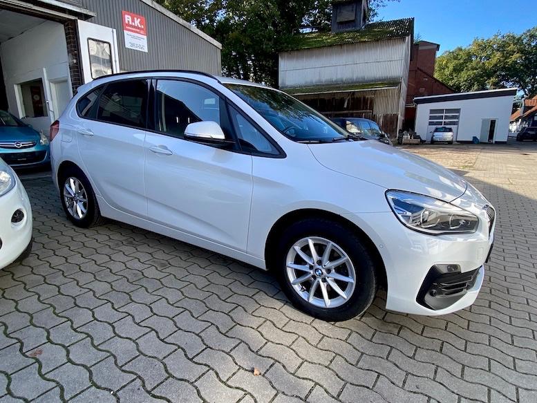 BMW 216 2 Active Tourer+Navi+Head-Up+LED+AHK+LM+PDC
