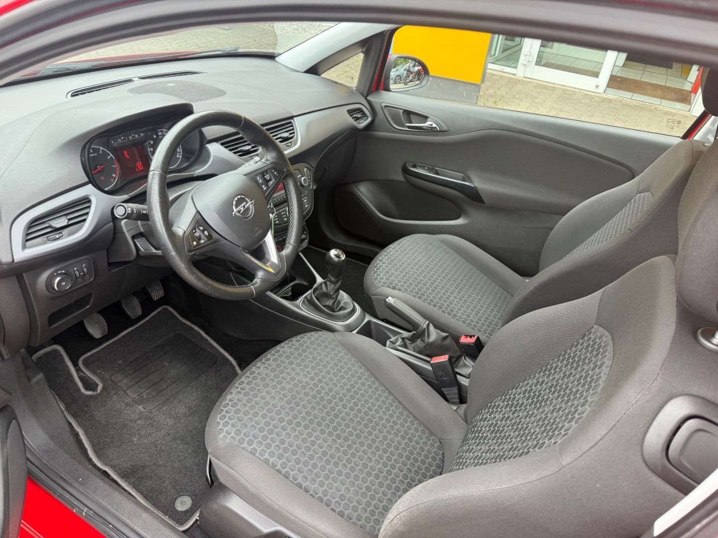 Fahrzeugabbildung Opel Corsa E Edition SHZ+LHZ+PDC