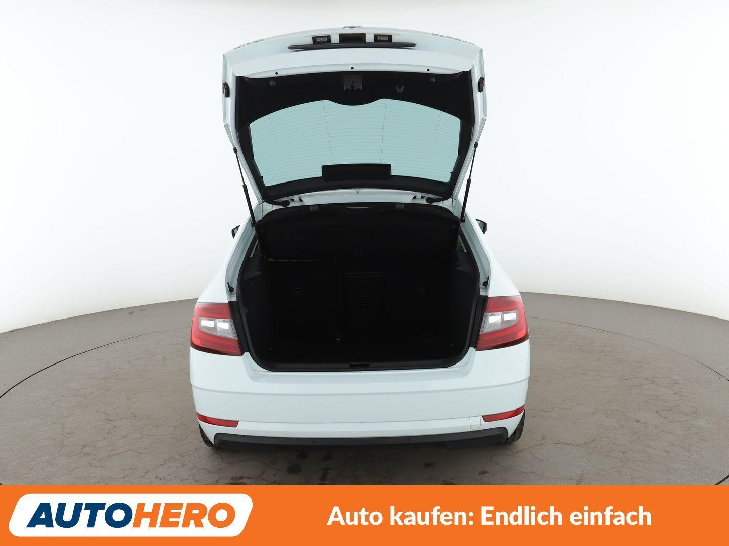Skoda Octavia 2.0 TDI Style Aut.*LED*TEMPO*PDC*