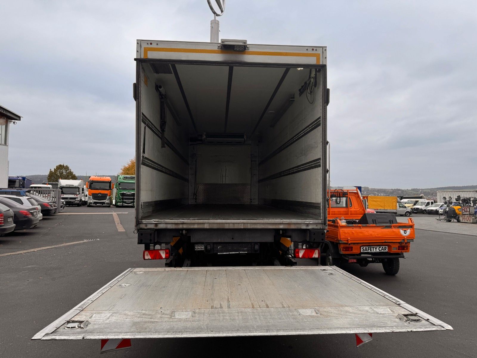 Fahrzeugabbildung Andere Rohr RZK/18 IV Kühlkoffer Carrier Bär LBW