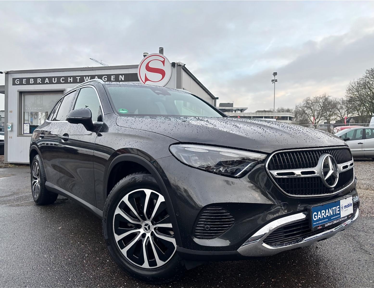 Mercedes-Benz GLC 200 4MATIC Autom.*ACC*LED*SHZ*RKAM*GARANITE*