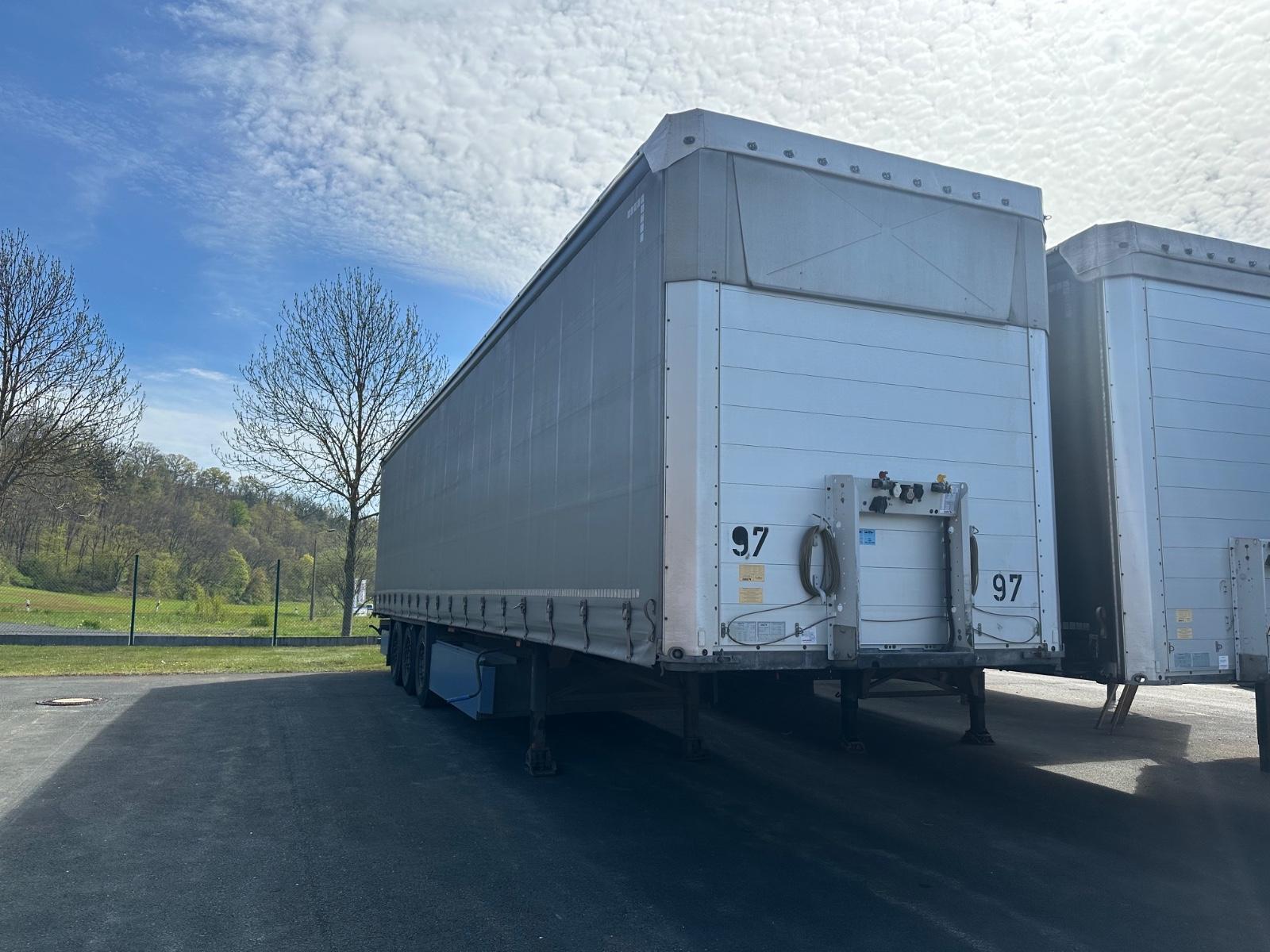 Schmitz Cargobull SCS 24L, Liftachse,Palettenkasten,Hubdach