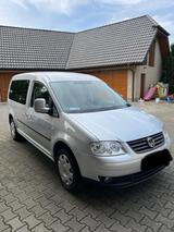 Volkswagen VW Caddy Maxi Rollstuhltransport mit Rampe - Volkswagen Caddy Maxi aus 2009