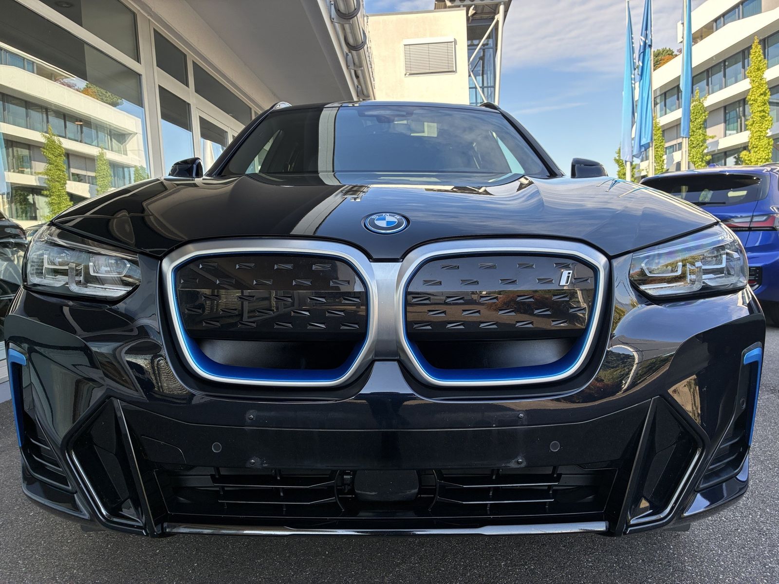 BMW iX3 Panorama ACC M-Sport HeadUp Memory foto 2