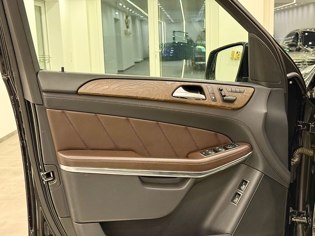 Mercedes-Benz GL 500 - Bild 14