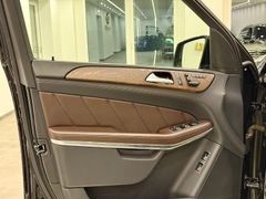 Mercedes-Benz GL 500 - Vorschau 14