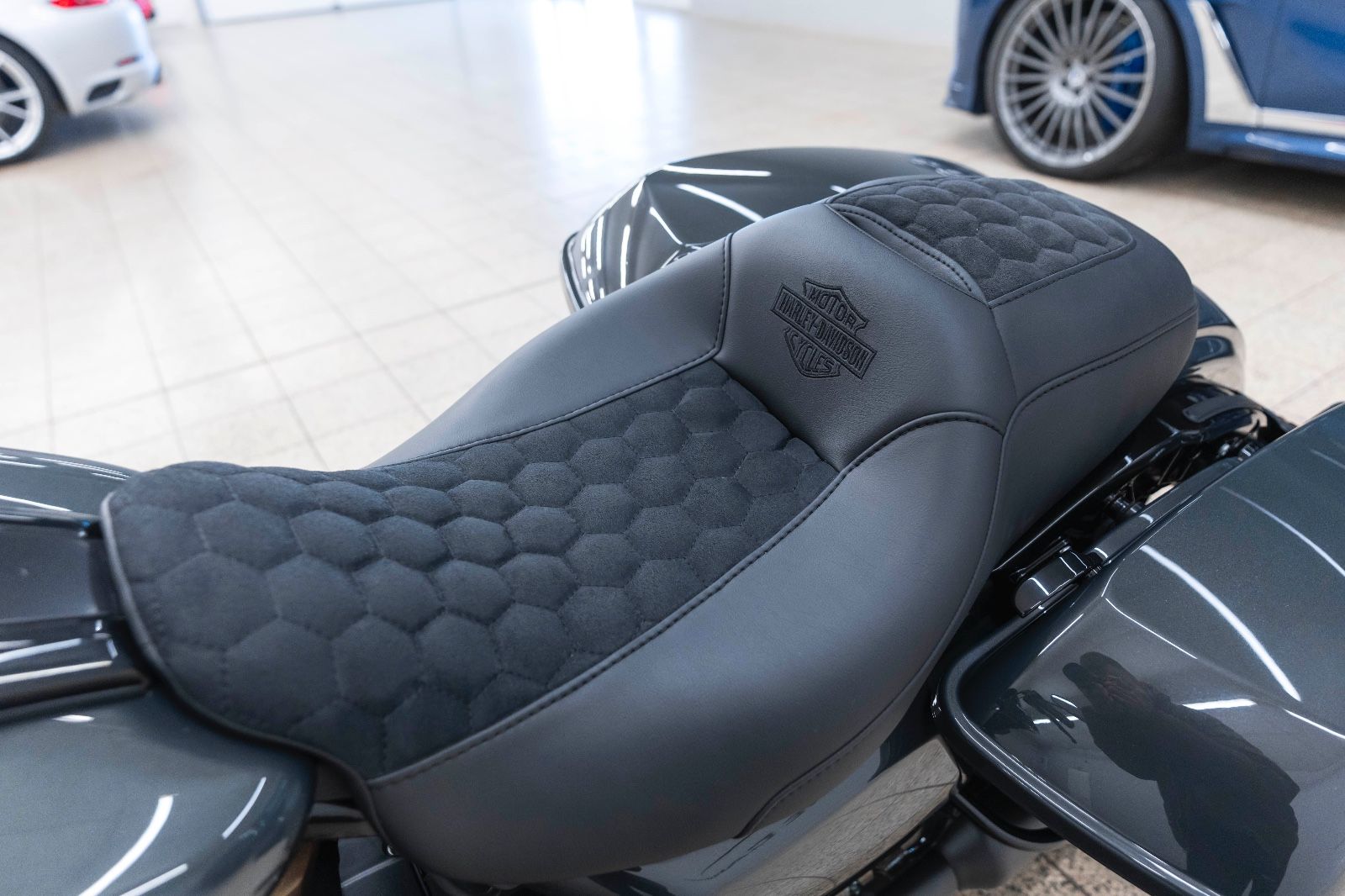 Fahrzeugabbildung Harley-Davidson FLTRXST Road Glide