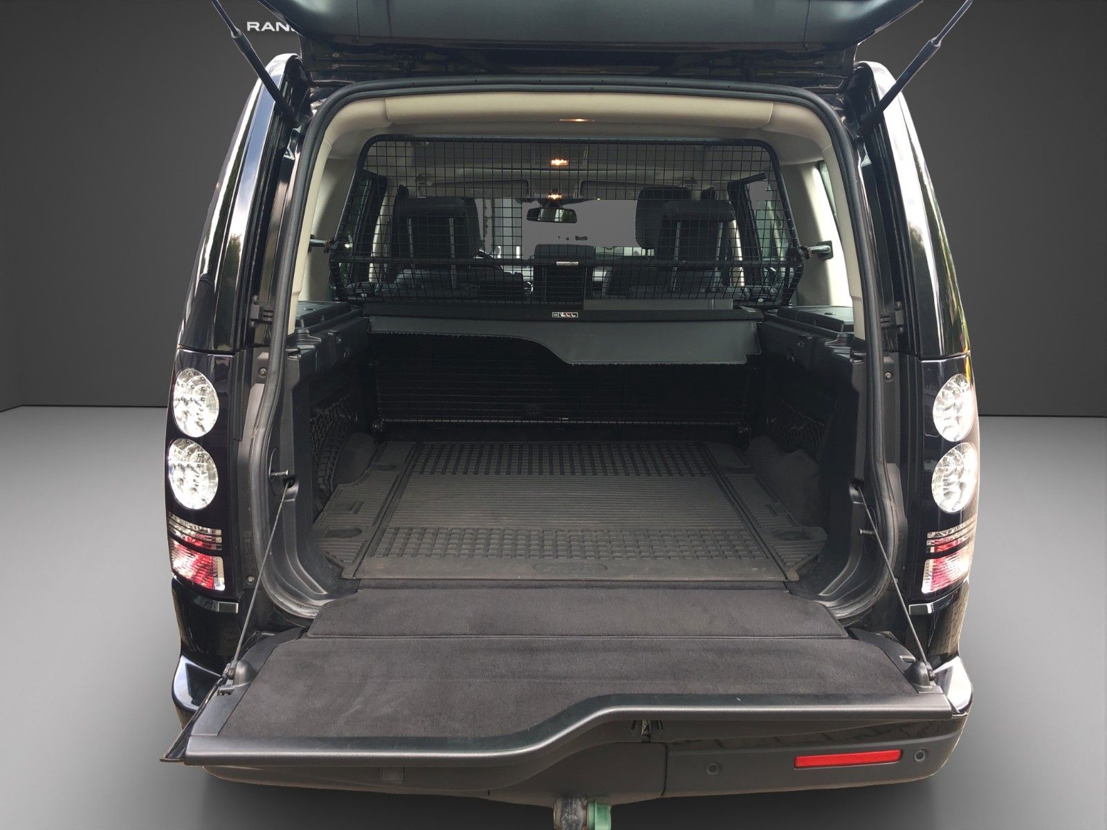 Fahrzeugabbildung Land Rover Discovery 4 SDV6 HSE Standheizung I. Hand AHK