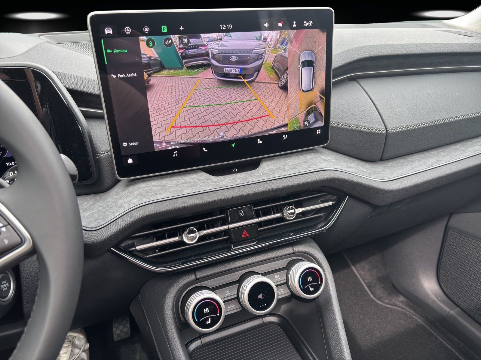 Fahrzeugabbildung SKODA Kodiaq Selection 2.0 TDI DSG PANO+AHK+ACC+360°