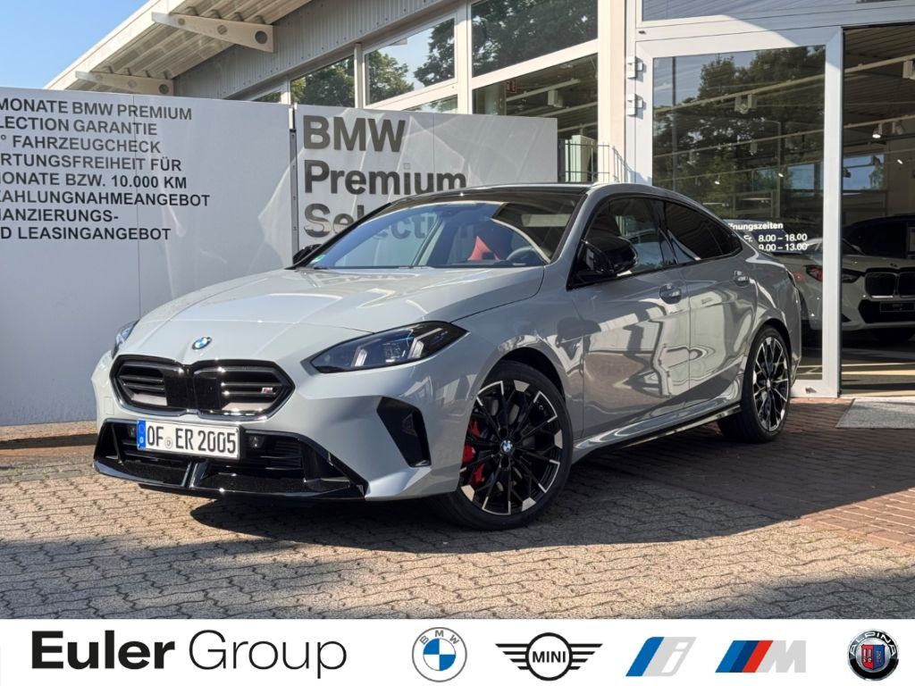 BMW M235