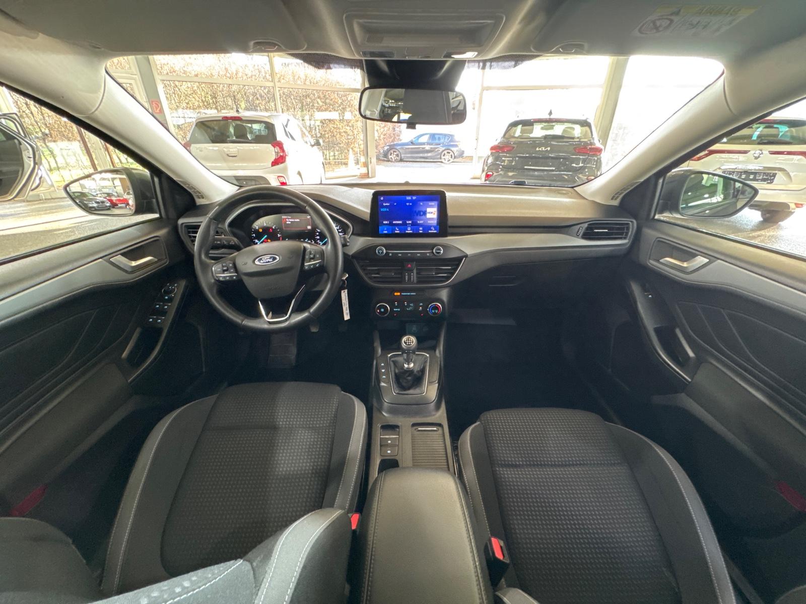 Ford Focus Tur 1.5D C&C Navi LED PDC Sitzh.