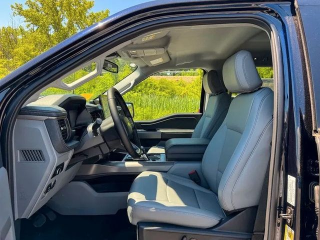Ford F 150 Lightning Flash gr Batterie im Vorlauf+11