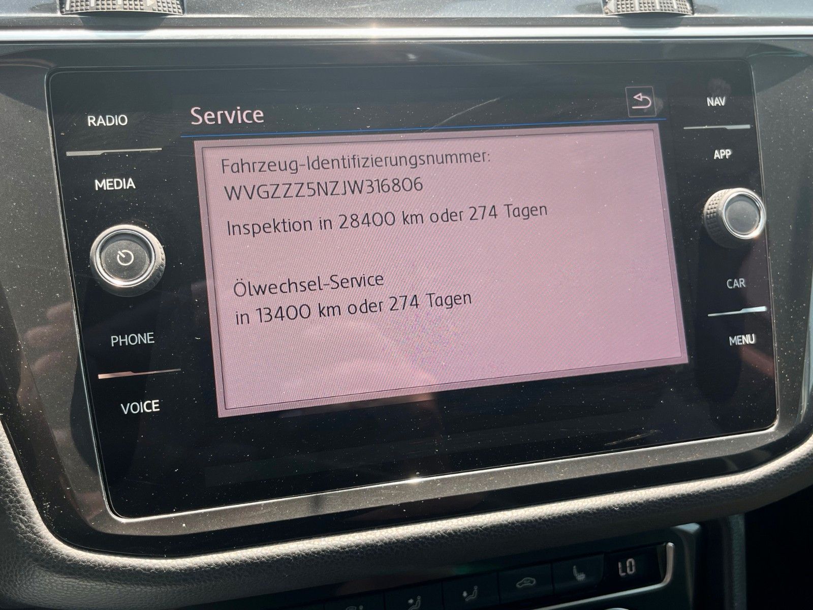 Fahrzeugabbildung Volkswagen Tiguan 2.0 TDI HIGHLINE Navi AHK LED ACC Alcanta