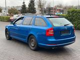 Skoda Octavia Combi RS 2-Zonen-Klima*Xenon*Sitzheiz.* - Skoda Octavia aus 2008: RS