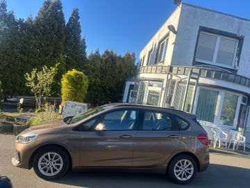BMW 218 - 1