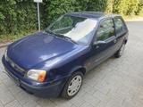 Mazda 121 1.3 Basis an Bastler - Mazda 121: Privatanbieter