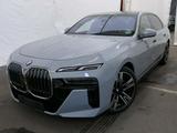 BMW 740d xDr. M Sport Pano Park+ Standh. ACC HuD B&W - BMW 740 Gebrauchtwagen
