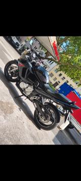 Suzuki Gsx650F TÜV Neu Reifen Neu 5300 Kilometer  - SUZUKI 650 R