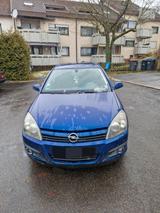 Opel Astra 1.7 CDTI 74kW - - Opel Astra aus 2004 mit Diesel-Antrieb