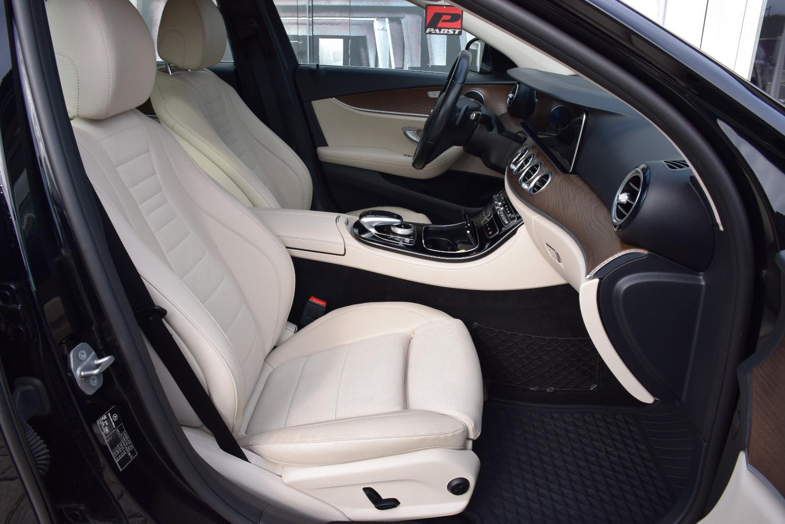 Mercedes-Benz E 220 d T-Modell Avantgarde LED KAMERA AHK SHZ