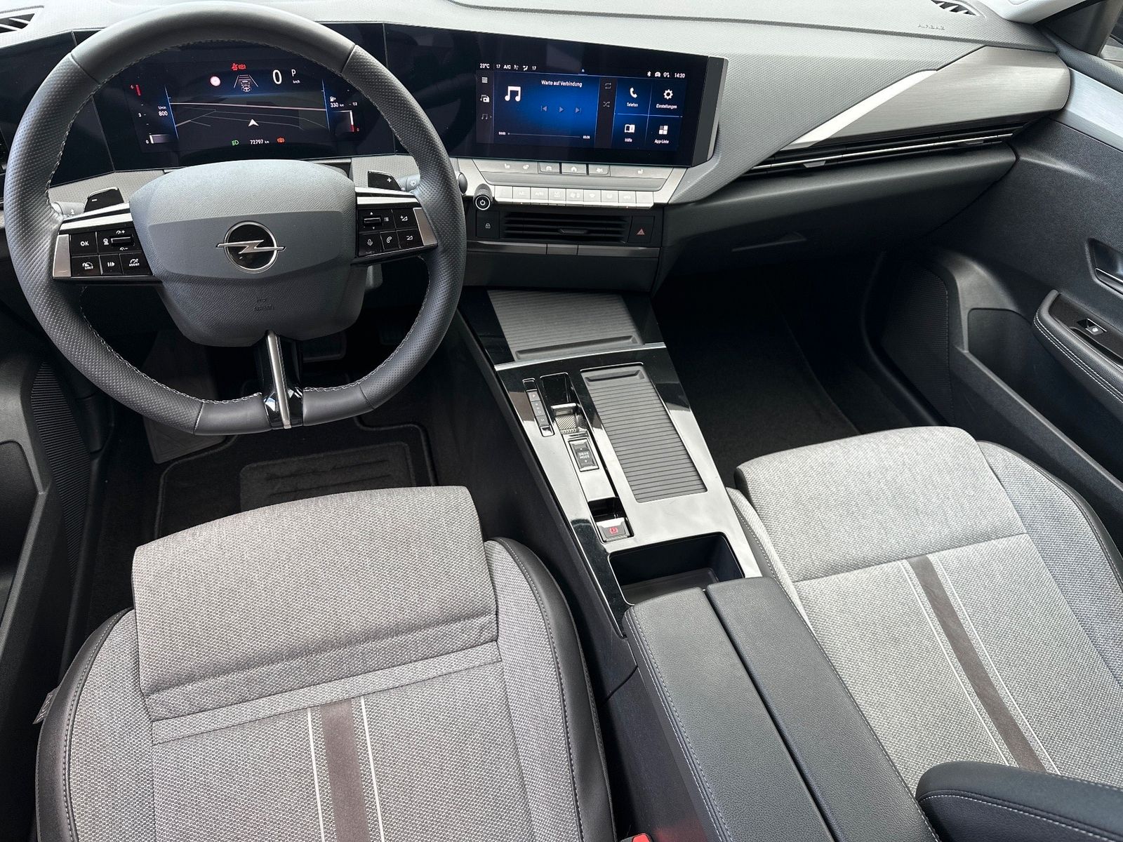 Fahrzeugabbildung Opel Astra 1.5 D Automatik Business Elegance NAV+LED