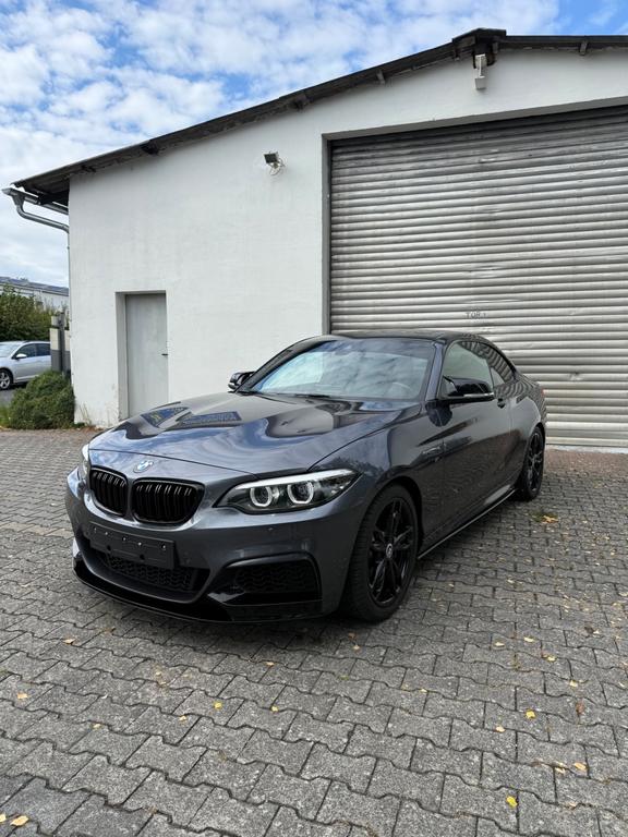 BMW M240i