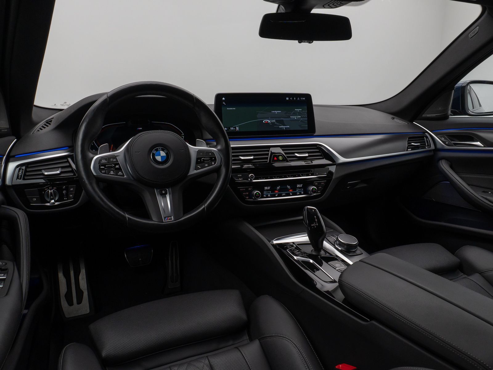 Fahrzeugabbildung BMW 530d xD M Sport Laser HUD DAB H/K ACC AHK Komfor