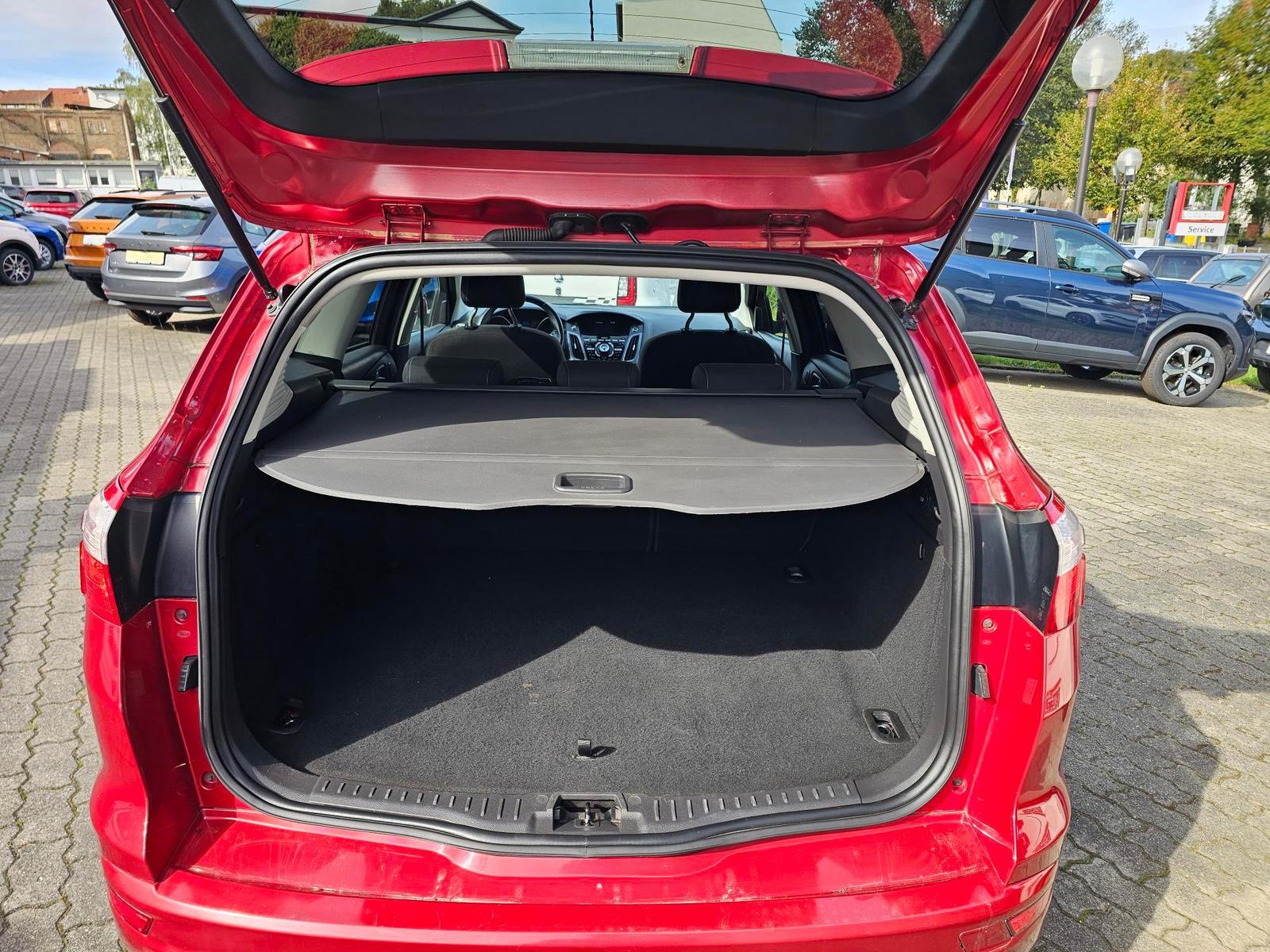 Ford Focus 2013 — photo 30