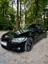 BMW 320i Cabrio M-Paket, Scheckheft , TÜV NEU