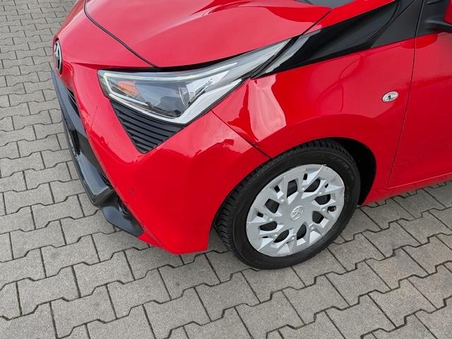 Toyota Aygo x-play Klima Tempomat 113g/km 4.782 € NETTO