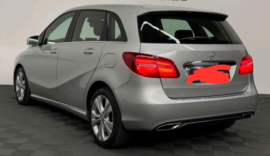 Image of Mercedes-Benz B 200