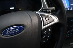 Fahrzeugabbildung Ford S-Max 2,0 EcoBlue Titanium Automatik 7-Sitzer