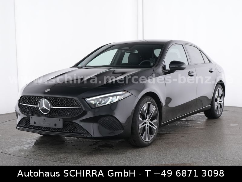 MERCEDES-BENZ A 200*Progressive*BurmesterSound*NightP*MBUX*RFK