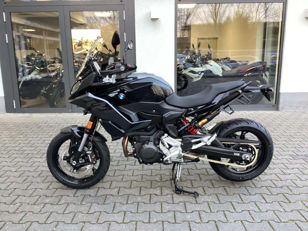 BMW F 900 XR Triple Black Dynamik & Komfort-Paket