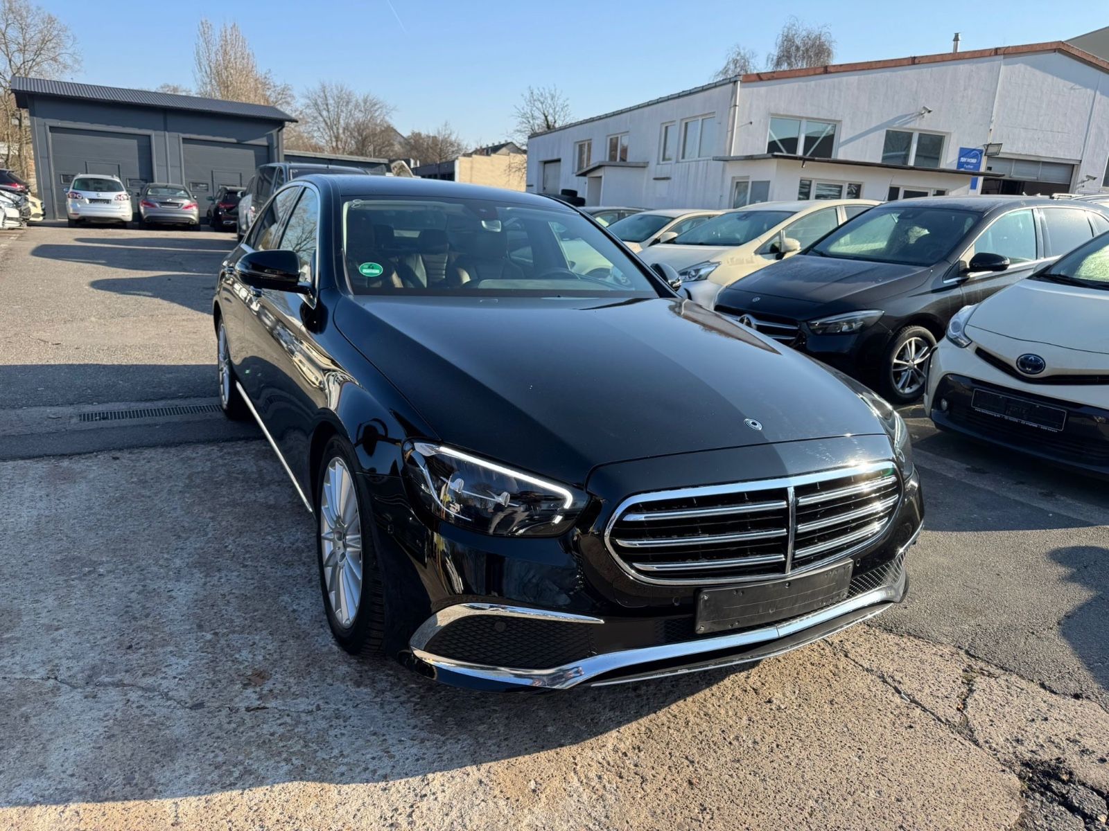 MERCEDES-BENZ Mercedes-Benz E 220 d Autom.Navi*Wiedscreen