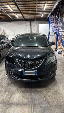 Другие Lancia Ypsilon 1.0 FireFly 5 porte S&S Hybrid Al