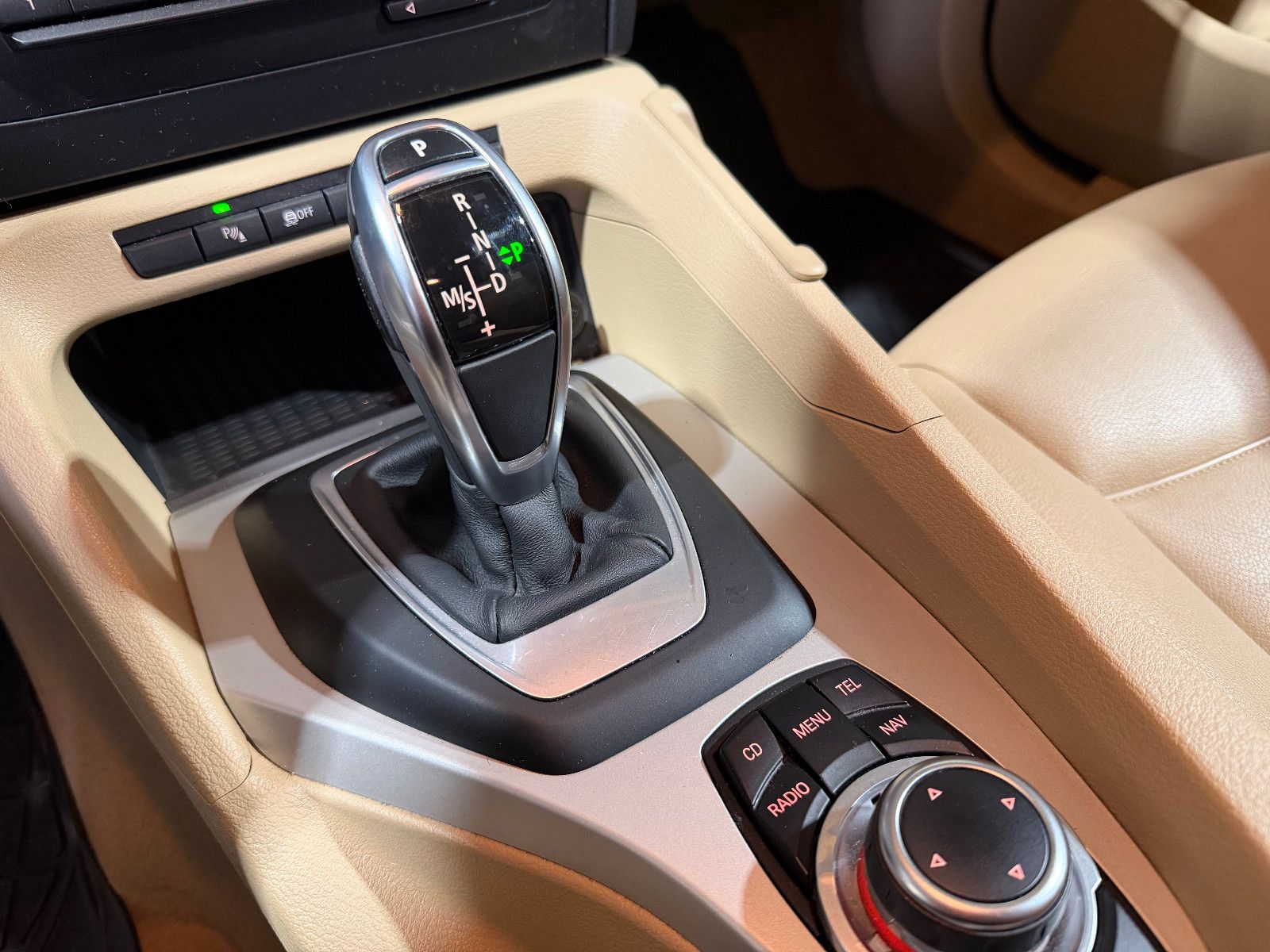 Fahrzeugabbildung BMW X1 20 i sDrive/NAVI/LEDER/XENON/KAMERA