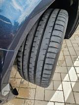 Volkswagen T6 Multivan - blaue Volkswagen T6 Multivan